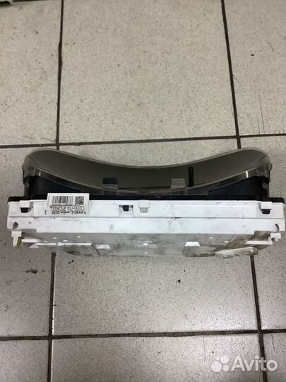 Приборная панель Subaru Impreza 3 (G12)