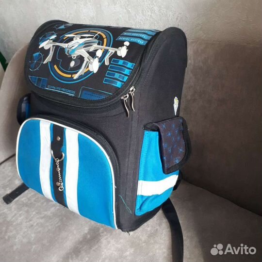 Рюкзак школьный