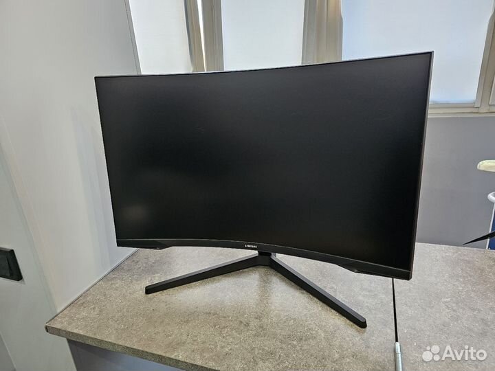 Монитор Samsung Odyssey G5 C32G55tqwi черный