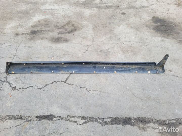 Накладка левого порога на Galant 8 EA