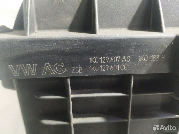 Корпус воздушного фильтра Audi A3 8P 2004—2008