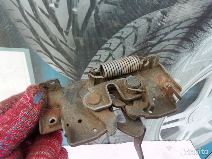 Замок капота Mazda 6 (GG) 2002-2007