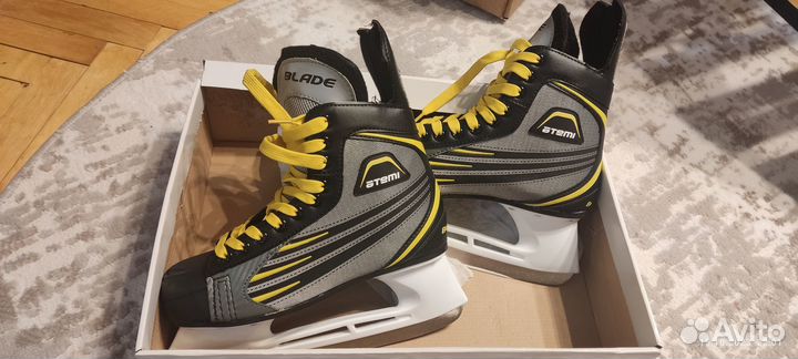 Коньки хоккейные