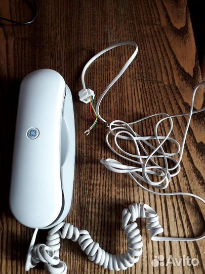 Телефон настенный