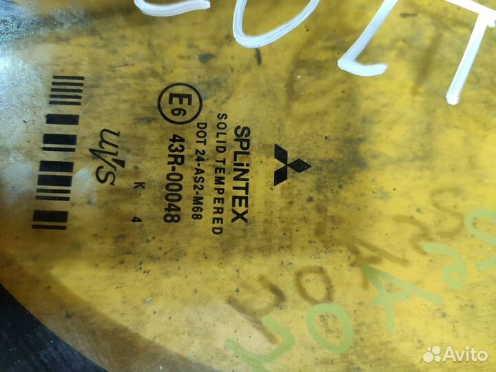 Форточка задняя левая на Mitsubishi Colt