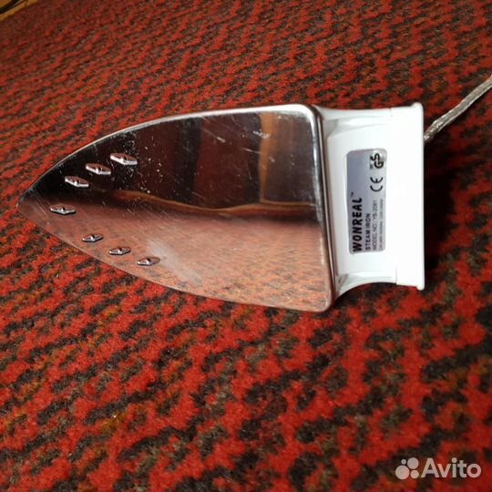 Утюг дорожный