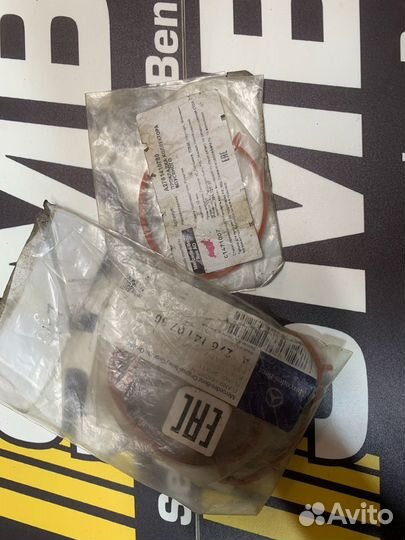 Прокладка коллектора впускного MB A2761410780