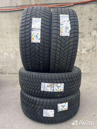 Michelin X-Ice Snow SUV 255/45 R22 и 285/40 R22 110H