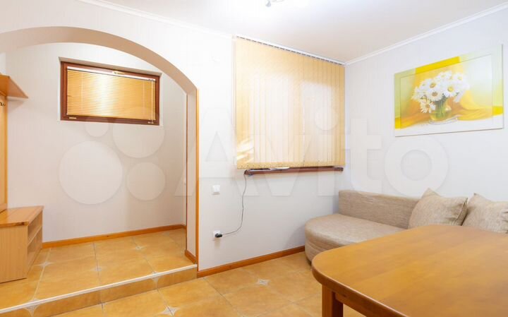 4-к. квартира, 81 м², 1/2 эт.