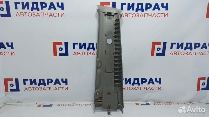 Обшивка стойки средней правая верхняя Toyota Estima 2 62411-28290