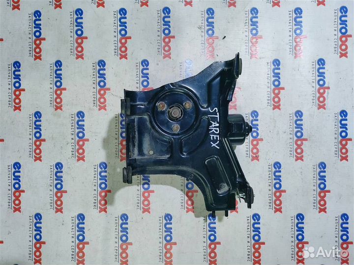 Моторчик стеклоочистителя передний Hyundai Starex