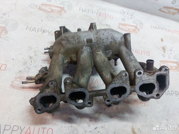 Впускной коллектор Nissan Primera P11 GA16