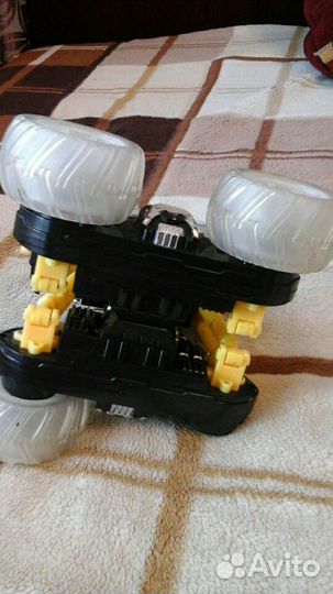 Радио управляемая машинка