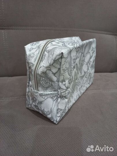 Косметичка Clinique