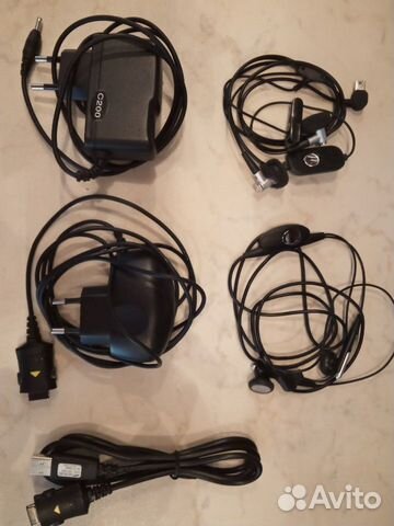 Телефоны и аксессуары