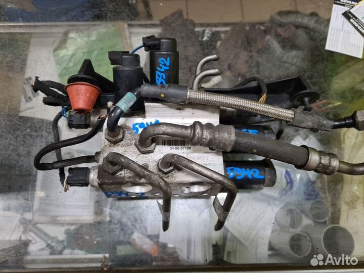 Блок клапанов пневмоподвески BMW 7 E65