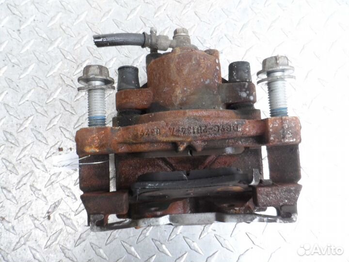 Суппорт передний левый Ford Fusion 2 USA DG9C2B134