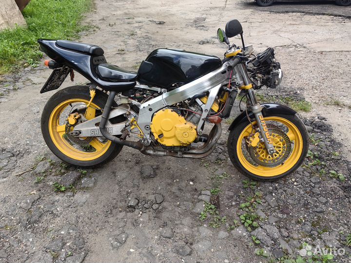 Honda cbr400rr