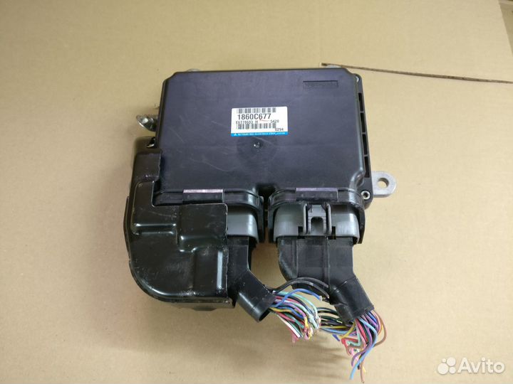 1860C677 Mitsubishi ASX блок управления двигателем