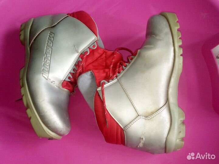 Лыжные ботинки