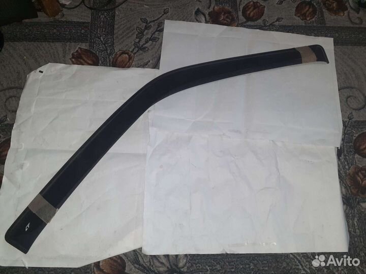 Дефлектор для авто