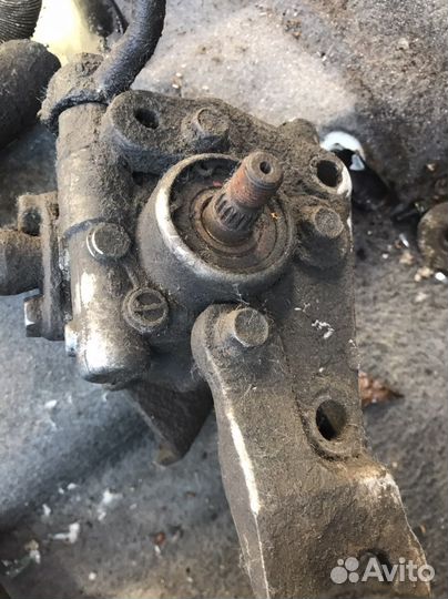 Насос гур на Mazda Millenia 2.0л/V