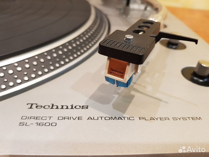 Проигрыватель винила Technics SL-1600 идеальный