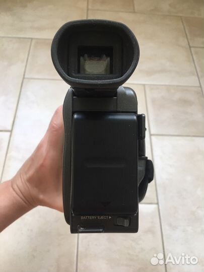 Видеокамера Panasonic NV-RX7ee