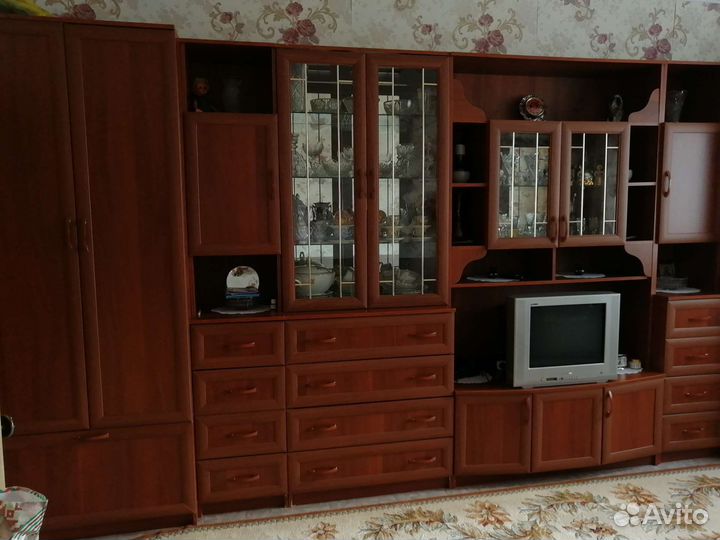 Стенка в гостиную