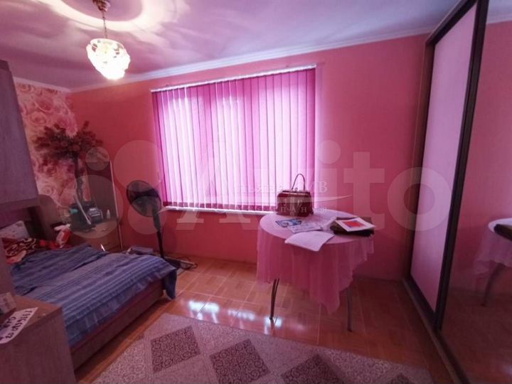 Дом 57 м² на участке 5 сот.