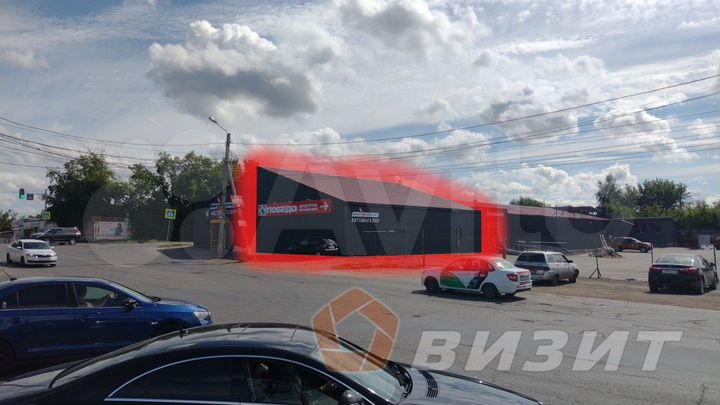 Торговая площадь возле Победы. Отдельный вход