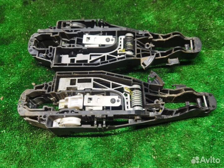 Механизм ручки двери правый Citroen C4 седан 1.6