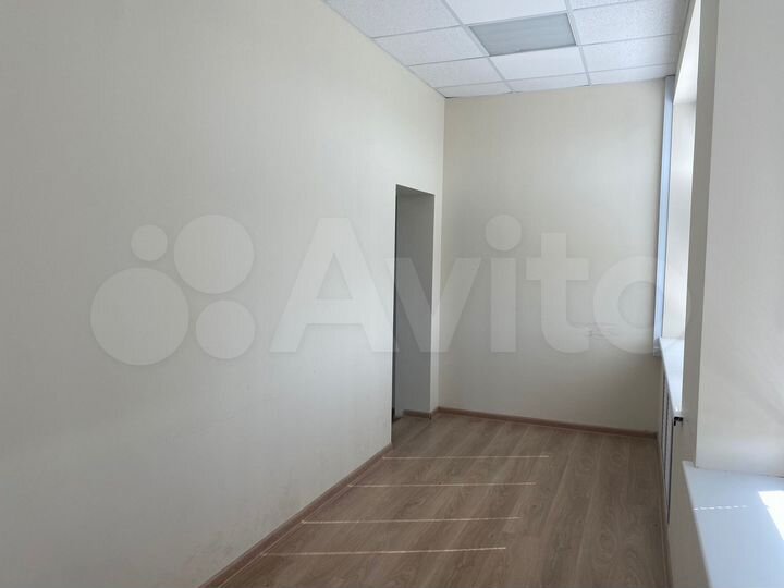 Офис с кабинетом руководителя, 47.9 м²