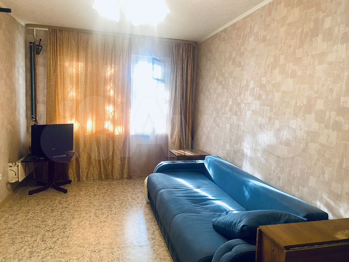 3-к. квартира, 60 м², 1/9 эт.