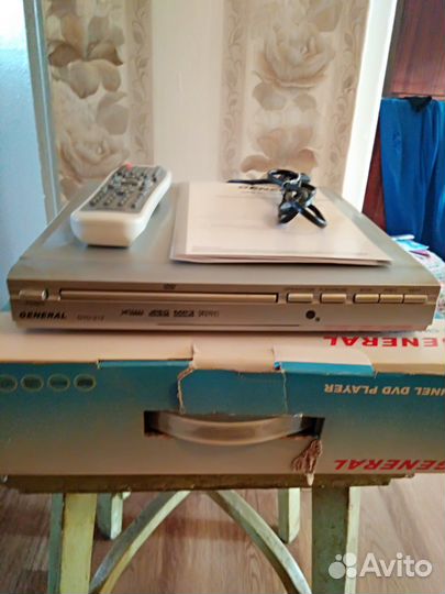 General DVD-212