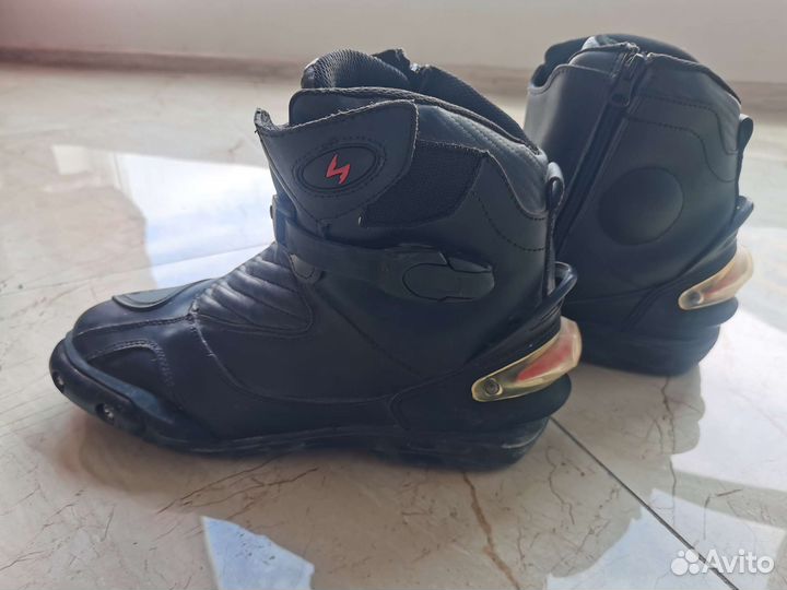 Мотоботы ZXE