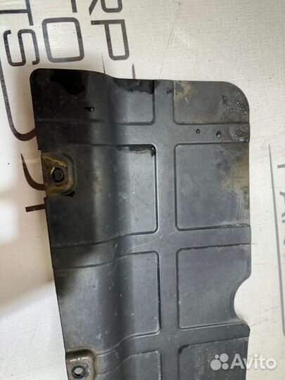 Пыльник двигателя левый Kia Ceed ED G4FA 2010