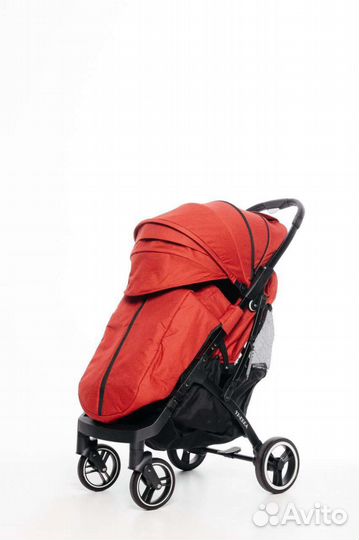 Новая прогулочная коляска чемоданчик/красный цвет