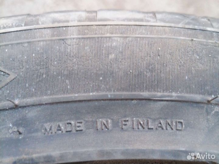 Nokian Tyres Hakkapeliitta SUV 5 2.25/4.5 R17 25G