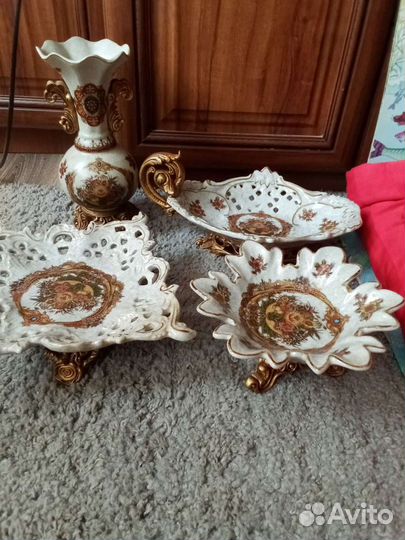 Вазы для фруктов, конфет и цветов