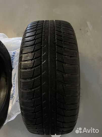 Bridgestone Blizzak LM-001 245/50 R18 100H