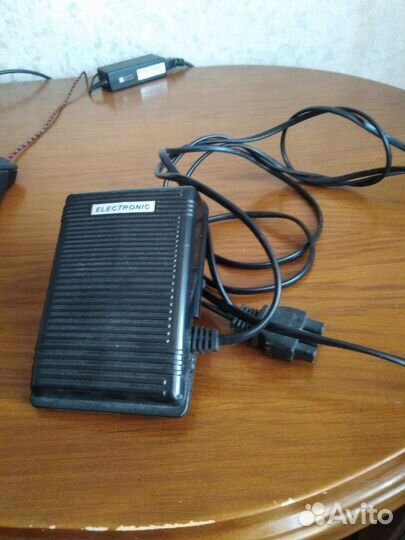 Швейная машина Singer