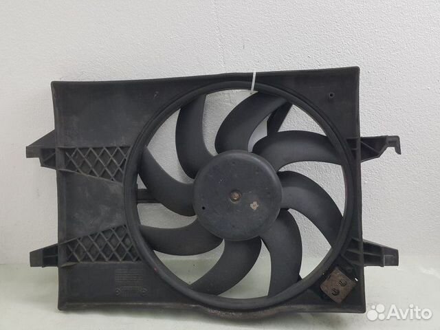 Диффузор с вентилятором Ford Fusion