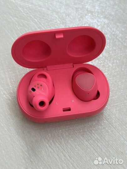 Беспроводные наушники samsung gear iconx