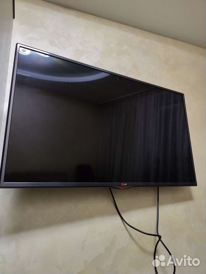 3D LED-телевизор LG 42LA621V
