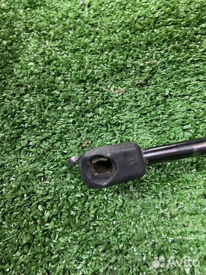 Амортизатор багажника Opel astra H