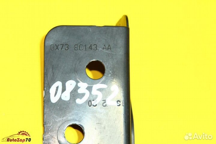 Кронштейн рамки радиатора левый Jaguar F-Pace X761