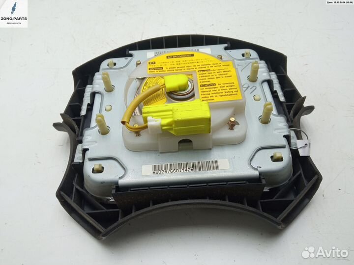 Подушка безопасности (Airbag) водителя 1LH0C074821 на Subaru Legacy