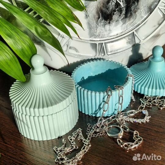 Шкатулка для украшений, предметы интерьера