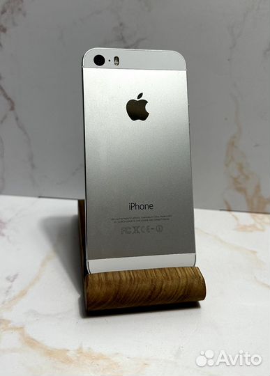 iPhone 5S, 16 ГБ